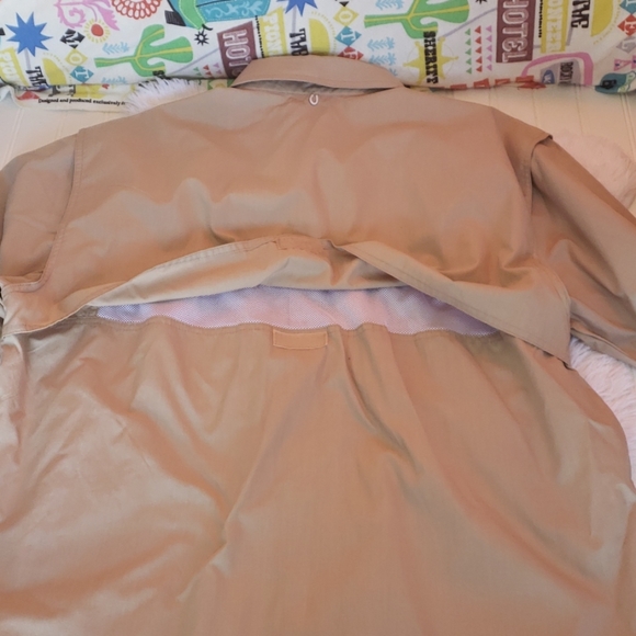 Men's Rugged Earth button down shirt XL - Picture 5 of 6